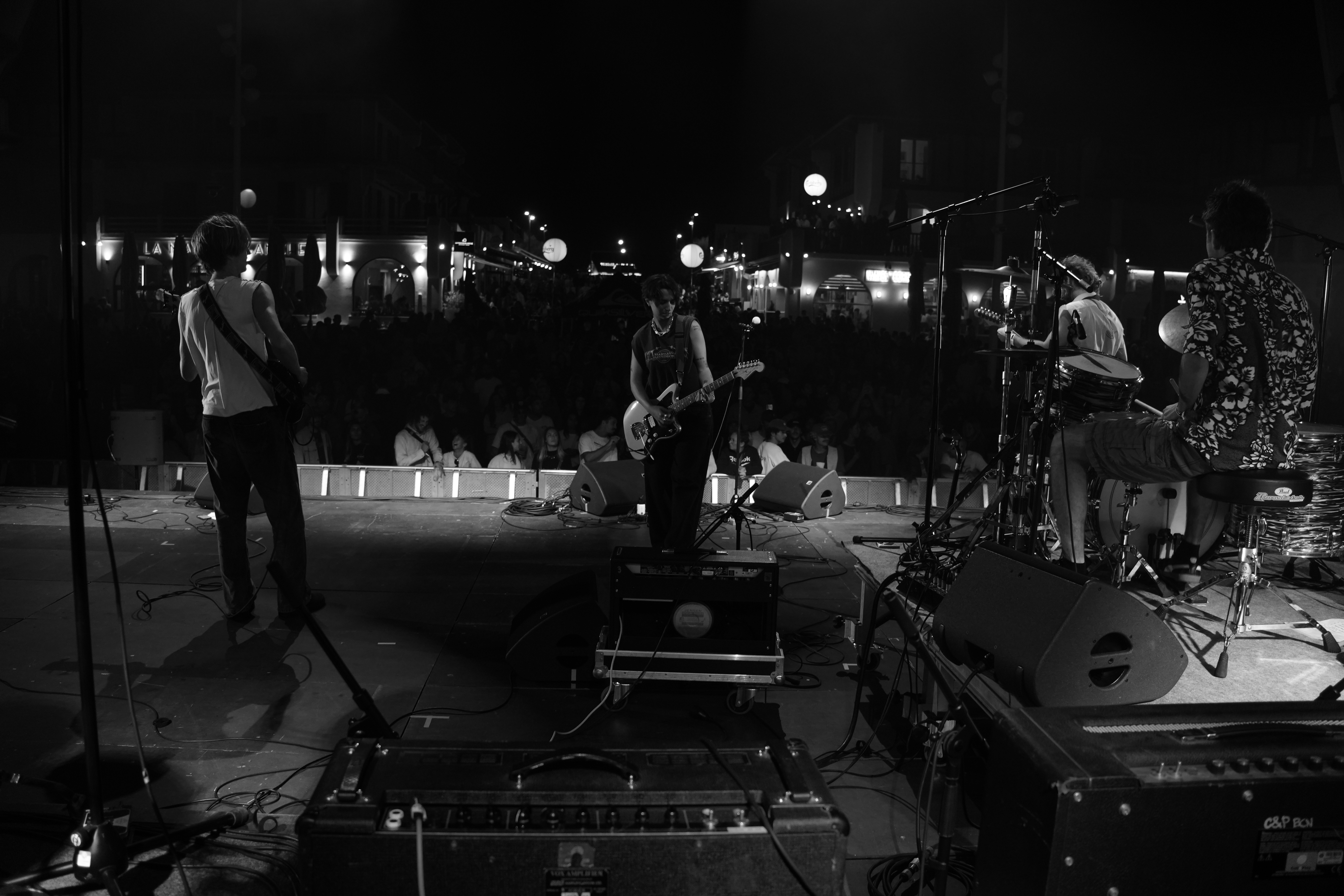 Efro live at Quiksilver